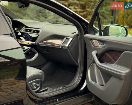 Черный Ягуар I-Pace, объемом двигателя 0 л и пробегом 138 тыс. км за 24500 $, фото 46 на Automoto.ua