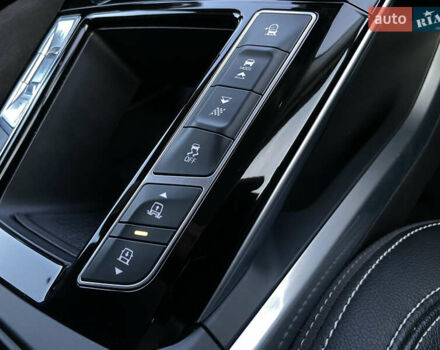 Черный Ягуар I-Pace, объемом двигателя 0 л и пробегом 120 тыс. км за 25900 $, фото 104 на Automoto.ua