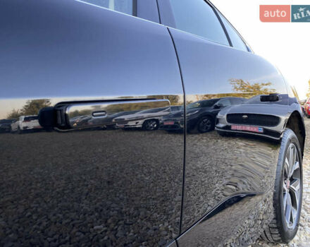 Черный Ягуар I-Pace, объемом двигателя 0 л и пробегом 120 тыс. км за 25900 $, фото 33 на Automoto.ua