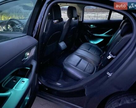 Черный Ягуар I-Pace, объемом двигателя 0 л и пробегом 98 тыс. км за 25200 $, фото 74 на Automoto.ua
