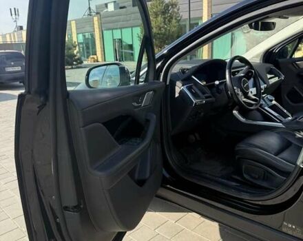 Черный Ягуар I-Pace, объемом двигателя 0 л и пробегом 73 тыс. км за 23999 $, фото 7 на Automoto.ua