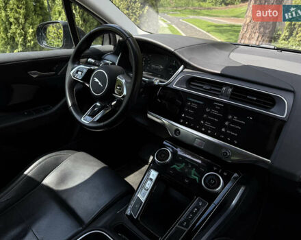 Черный Ягуар I-Pace, объемом двигателя 0 л и пробегом 128 тыс. км за 21550 $, фото 10 на Automoto.ua