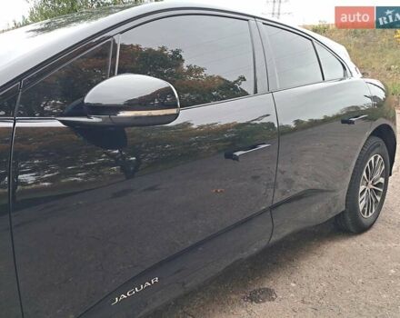 Черный Ягуар I-Pace, объемом двигателя 0 л и пробегом 180 тыс. км за 22500 $, фото 39 на Automoto.ua