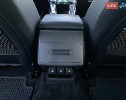 Черный Ягуар I-Pace, объемом двигателя 0 л и пробегом 120 тыс. км за 24900 $, фото 117 на Automoto.ua