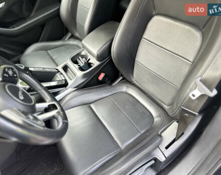Черный Ягуар I-Pace, объемом двигателя 0 л и пробегом 187 тыс. км за 27000 $, фото 12 на Automoto.ua