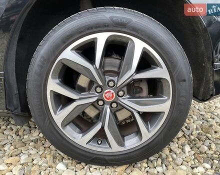 Черный Ягуар I-Pace, объемом двигателя 0 л и пробегом 98 тыс. км за 25200 $, фото 23 на Automoto.ua