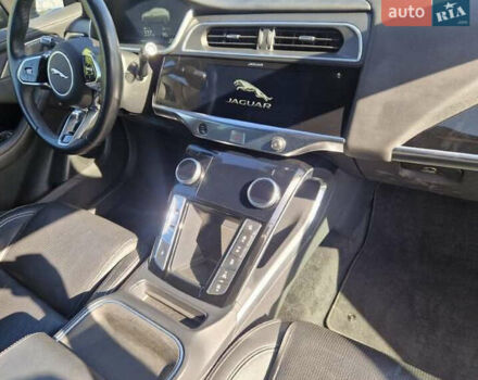 Черный Ягуар I-Pace, объемом двигателя 0 л и пробегом 77 тыс. км за 24500 $, фото 5 на Automoto.ua