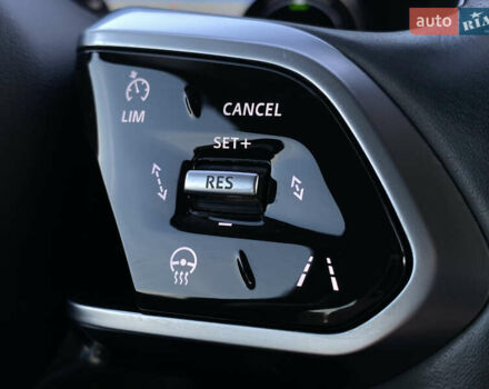 Черный Ягуар I-Pace, объемом двигателя 0 л и пробегом 120 тыс. км за 25900 $, фото 53 на Automoto.ua