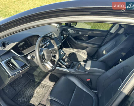 Черный Ягуар I-Pace, объемом двигателя 0 л и пробегом 93 тыс. км за 25000 $, фото 6 на Automoto.ua