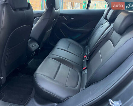 Черный Ягуар I-Pace, объемом двигателя 0 л и пробегом 109 тыс. км за 20000 $, фото 8 на Automoto.ua