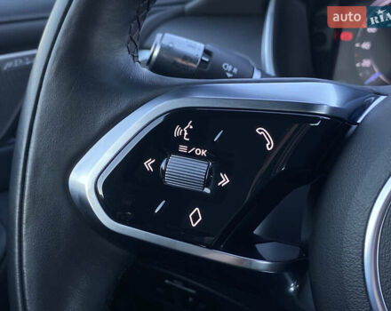 Черный Ягуар I-Pace, объемом двигателя 0 л и пробегом 64 тыс. км за 29900 $, фото 70 на Automoto.ua
