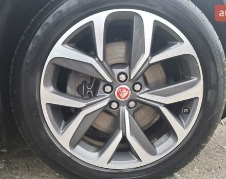 Черный Ягуар I-Pace, объемом двигателя 0 л и пробегом 121 тыс. км за 26900 $, фото 12 на Automoto.ua