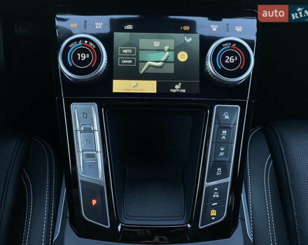 Черный Ягуар I-Pace, объемом двигателя 0 л и пробегом 64 тыс. км за 29900 $, фото 120 на Automoto.ua