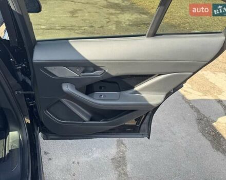Черный Ягуар I-Pace, объемом двигателя 0 л и пробегом 78 тыс. км за 26000 $, фото 11 на Automoto.ua