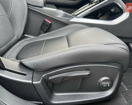 Черный Ягуар I-Pace, объемом двигателя 0 л и пробегом 149 тыс. км за 22300 $, фото 22 на Automoto.ua