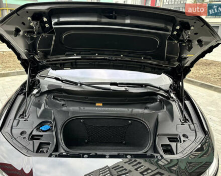 Черный Ягуар I-Pace, объемом двигателя 0 л и пробегом 62 тыс. км за 31800 $, фото 46 на Automoto.ua
