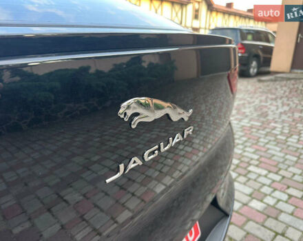 Черный Ягуар I-Pace, объемом двигателя 0 л и пробегом 75 тыс. км за 22900 $, фото 17 на Automoto.ua