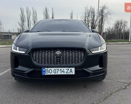 Черный Ягуар I-Pace, объемом двигателя 0 л и пробегом 149 тыс. км за 22300 $, фото 1 на Automoto.ua