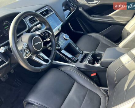 Черный Ягуар I-Pace, объемом двигателя 0 л и пробегом 113 тыс. км за 26047 $, фото 12 на Automoto.ua