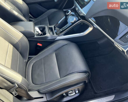 Черный Ягуар I-Pace, объемом двигателя 0 л и пробегом 113 тыс. км за 26047 $, фото 25 на Automoto.ua