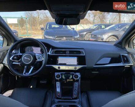 Черный Ягуар I-Pace, объемом двигателя 0 л и пробегом 64 тыс. км за 29900 $, фото 66 на Automoto.ua