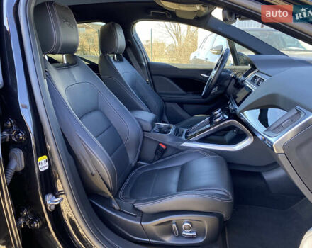Черный Ягуар I-Pace, объемом двигателя 0 л и пробегом 64 тыс. км за 29900 $, фото 164 на Automoto.ua