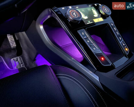 Черный Ягуар I-Pace, объемом двигателя 0 л и пробегом 64 тыс. км за 29900 $, фото 121 на Automoto.ua