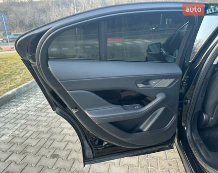 Черный Ягуар I-Pace, объемом двигателя 0 л и пробегом 62 тыс. км за 27400 $, фото 16 на Automoto.ua