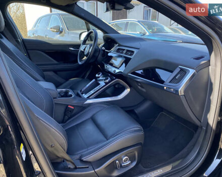 Черный Ягуар I-Pace, объемом двигателя 0 л и пробегом 64 тыс. км за 29900 $, фото 159 на Automoto.ua