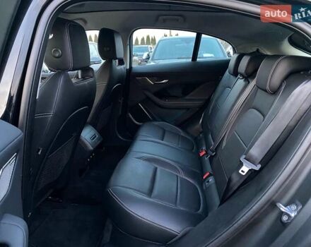 Черный Ягуар I-Pace, объемом двигателя 0 л и пробегом 90 тыс. км за 25900 $, фото 74 на Automoto.ua