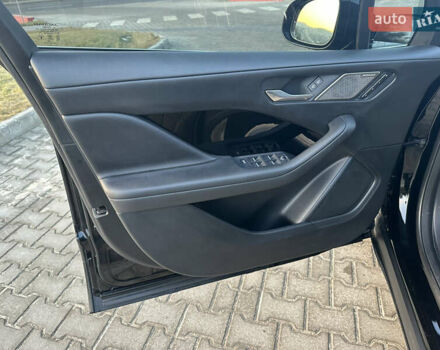 Черный Ягуар I-Pace, объемом двигателя 0 л и пробегом 62 тыс. км за 27400 $, фото 13 на Automoto.ua