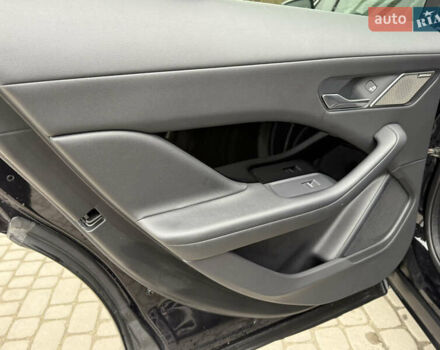 Чорний Ягуар I-Pace, об'ємом двигуна 0 л та пробігом 93 тис. км за 21499 $, фото 38 на Automoto.ua