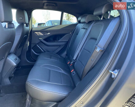 Черный Ягуар I-Pace, объемом двигателя 0 л и пробегом 64 тыс. км за 29900 $, фото 138 на Automoto.ua