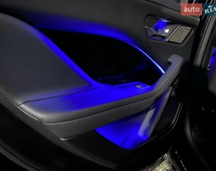 Черный Ягуар I-Pace, объемом двигателя 0 л и пробегом 64 тыс. км за 29900 $, фото 135 на Automoto.ua