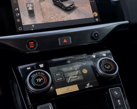 Черный Ягуар I-Pace, объемом двигателя 0 л и пробегом 37 тыс. км за 32400 $, фото 35 на Automoto.ua