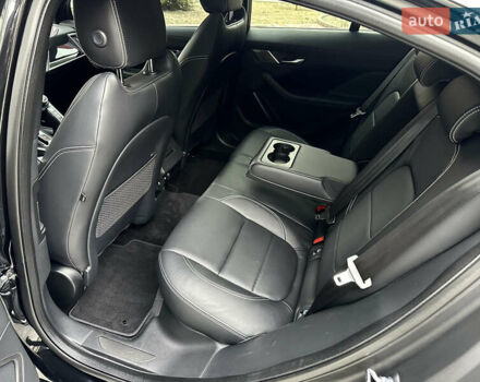 Черный Ягуар I-Pace, объемом двигателя 0 л и пробегом 62 тыс. км за 31800 $, фото 31 на Automoto.ua