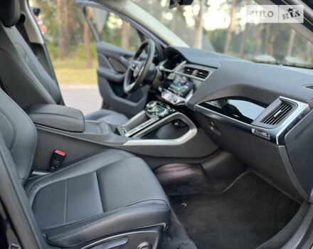 Черный Ягуар I-Pace, объемом двигателя 0 л и пробегом 52 тыс. км за 36400 $, фото 39 на Automoto.ua