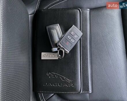 Черный Ягуар I-Pace, объемом двигателя 0 л и пробегом 90 тыс. км за 25900 $, фото 88 на Automoto.ua