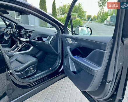 Черный Ягуар I-Pace, объемом двигателя 0 л и пробегом 90 тыс. км за 25550 $, фото 80 на Automoto.ua