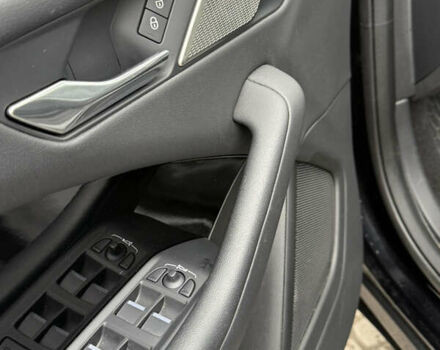 Чорний Ягуар I-Pace, об'ємом двигуна 0 л та пробігом 93 тис. км за 21499 $, фото 59 на Automoto.ua