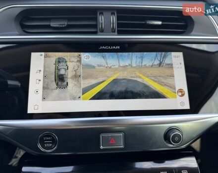 Черный Ягуар I-Pace, объемом двигателя 0 л и пробегом 78 тыс. км за 26000 $, фото 17 на Automoto.ua