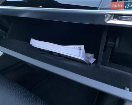 Черный Ягуар I-Pace, объемом двигателя 0 л и пробегом 64 тыс. км за 29900 $, фото 134 на Automoto.ua