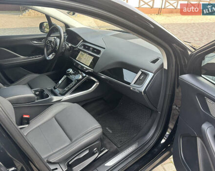 Черный Ягуар I-Pace, объемом двигателя 0 л и пробегом 75 тыс. км за 22900 $, фото 56 на Automoto.ua