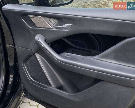 Чорний Ягуар I-Pace, об'ємом двигуна 0 л та пробігом 150 тис. км за 21200 $, фото 54 на Automoto.ua