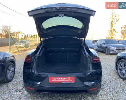 Черный Ягуар I-Pace, объемом двигателя 0 л и пробегом 64 тыс. км за 29900 $, фото 146 на Automoto.ua