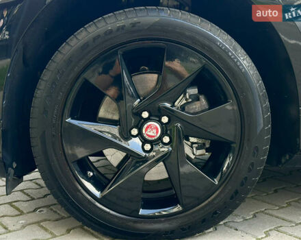 Чорний Ягуар I-Pace, об'ємом двигуна 0 л та пробігом 37 тис. км за 32300 $, фото 16 на Automoto.ua