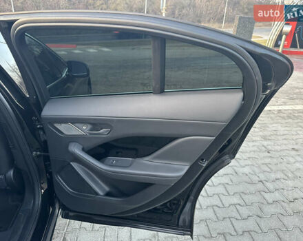 Черный Ягуар I-Pace, объемом двигателя 0 л и пробегом 62 тыс. км за 27400 $, фото 15 на Automoto.ua