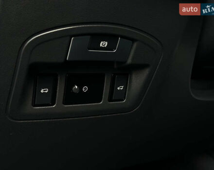 Чорний Ягуар I-Pace, об'ємом двигуна 0 л та пробігом 37 тис. км за 32300 $, фото 19 на Automoto.ua