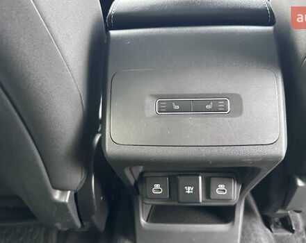 Черный Ягуар I-Pace, объемом двигателя 0 л и пробегом 149 тыс. км за 22300 $, фото 24 на Automoto.ua