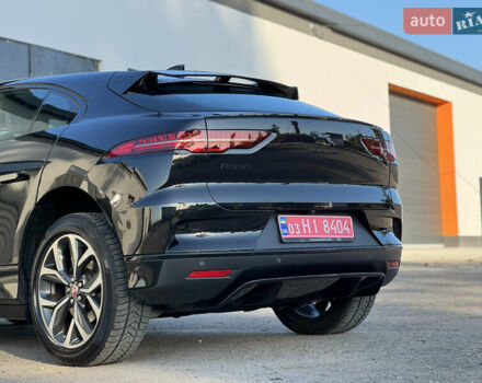 Черный Ягуар I-Pace, объемом двигателя 0 л и пробегом 87 тыс. км за 21900 $, фото 18 на Automoto.ua